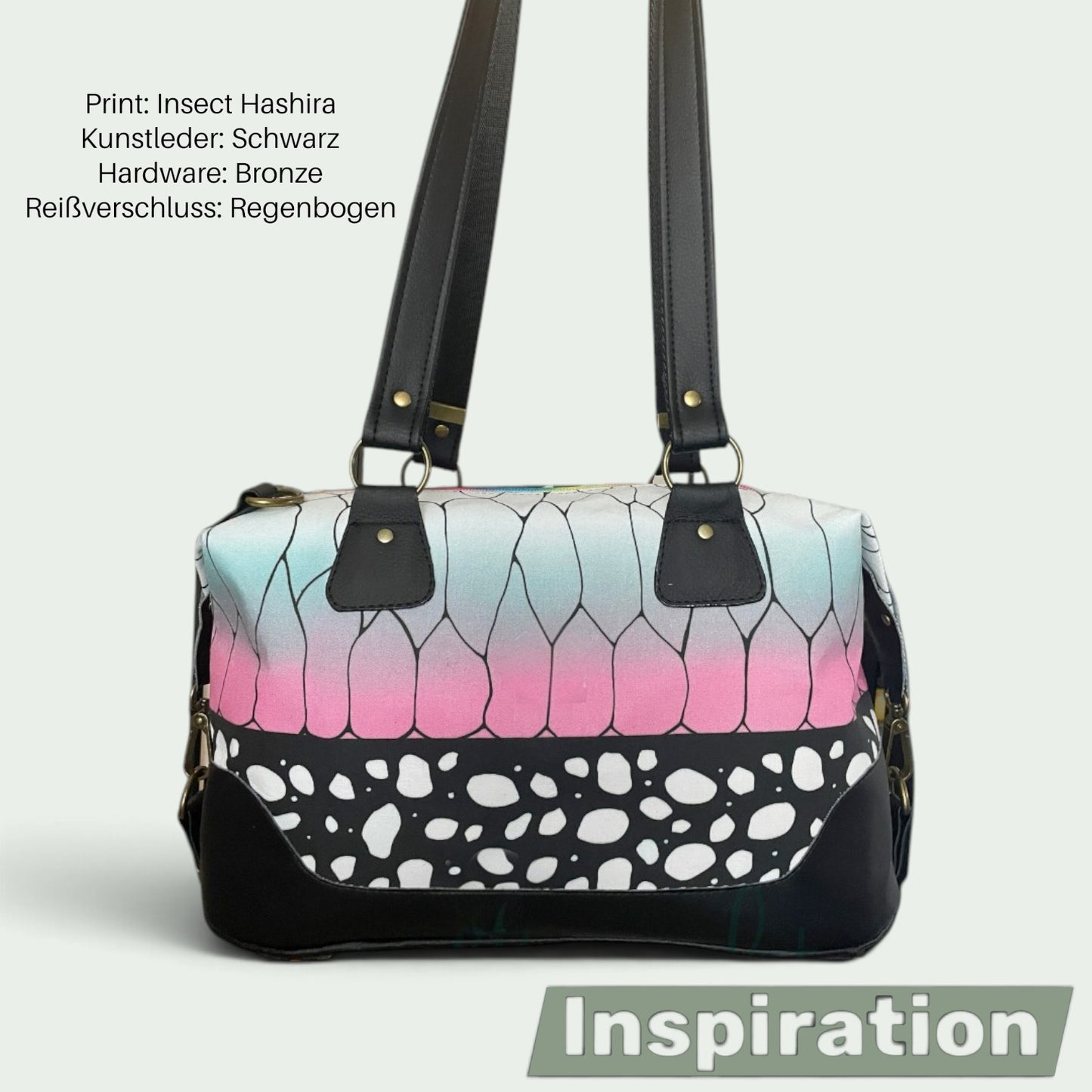 Schneckenschmiede Brooklyn Umhängetasche mit Insect Hashira Print, schwarzem Kunstleder und Regenbogen-Reißverschluss