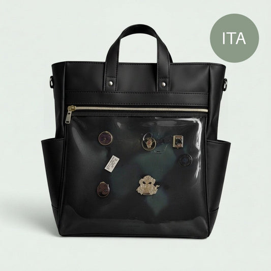 Schwarzer Schneckenschmiede ITA Rucksack aus Kunstleder mit transparentem Frontfach zur Präsentation von Pins.