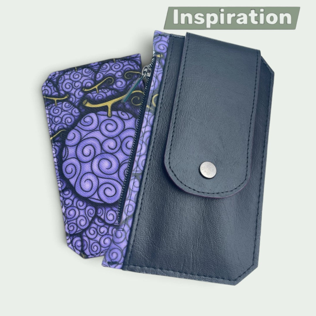 Schneckenschmiede Purse Pal Kartenetui aus Kunstleder mit lila Teufelsfrucht-Print und Reißverschluss