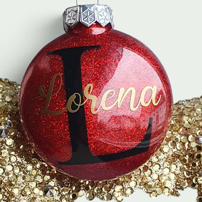 Schneckenschmiede personalisierte rote Weihnachtsbaumkugel mit Glitzer innen und schwarzem Namensschriftzug Lorena