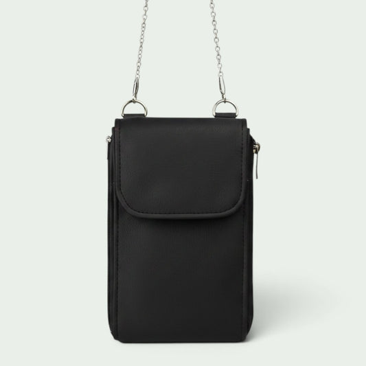 Schwarze Schneckenschmiede Zip n Go Handytasche aus Kunstleder mit silberner Kette als Umhängetasche